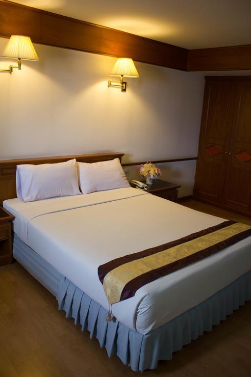 Sripattana Hotel Nakhonratchasima Eksteriør bilde