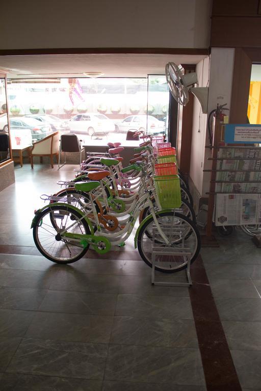 Sripattana Hotel Nakhonratchasima Eksteriør bilde