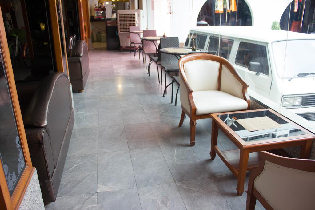 Sripattana Hotel Nakhonratchasima Eksteriør bilde