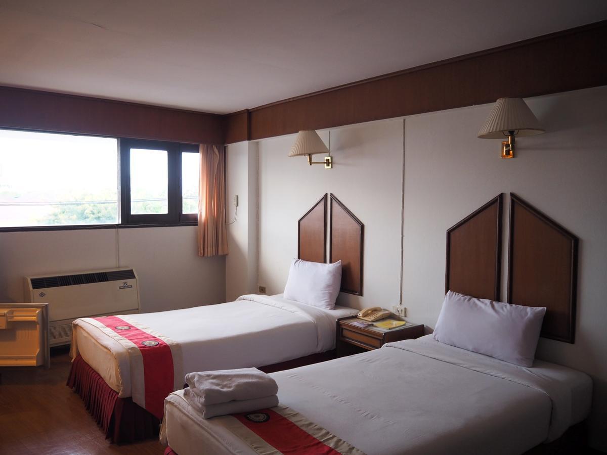 Sripattana Hotel Nakhonratchasima Eksteriør bilde
