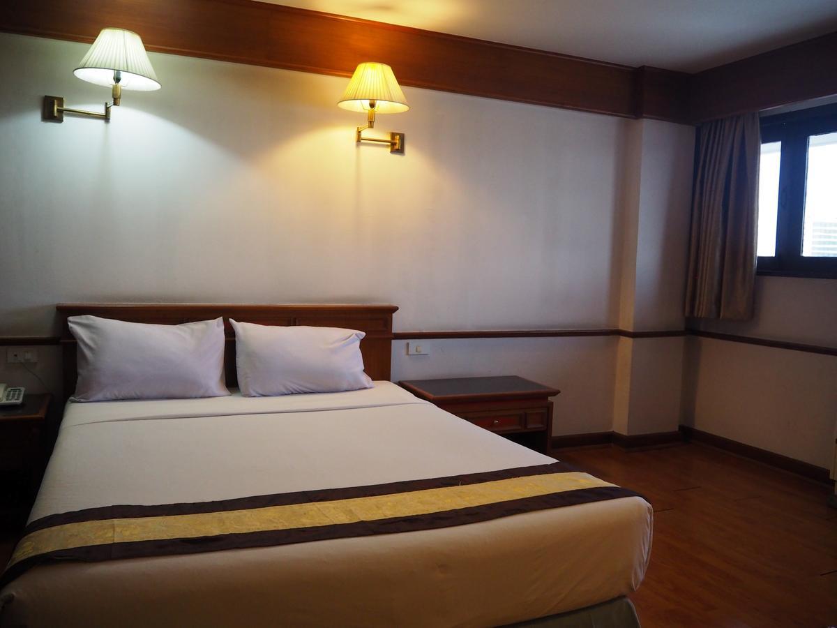 Sripattana Hotel Nakhonratchasima Eksteriør bilde